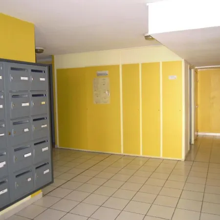 Parking Dhuoda Apartmán Nîmes