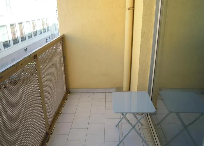 Daire Parking Dhuoda