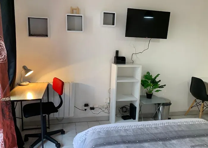 Parking Dhuoda Daire Nîmes